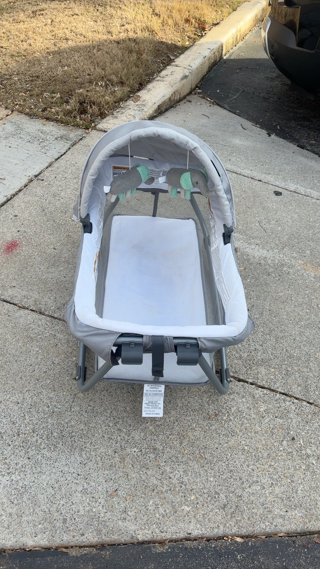 Baby Trend Lil' Snooze Deluxe III Portable Bassinet