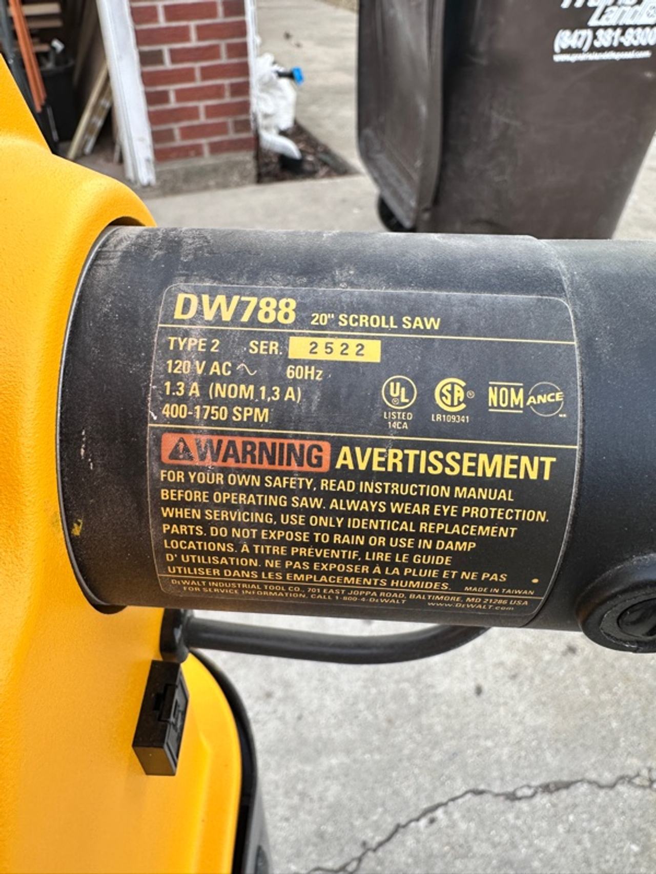 DeWalt DW788 20" Variable Speed Scroll Saw