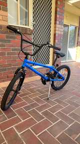 Mongoose Axle BMX Bike - Image 3