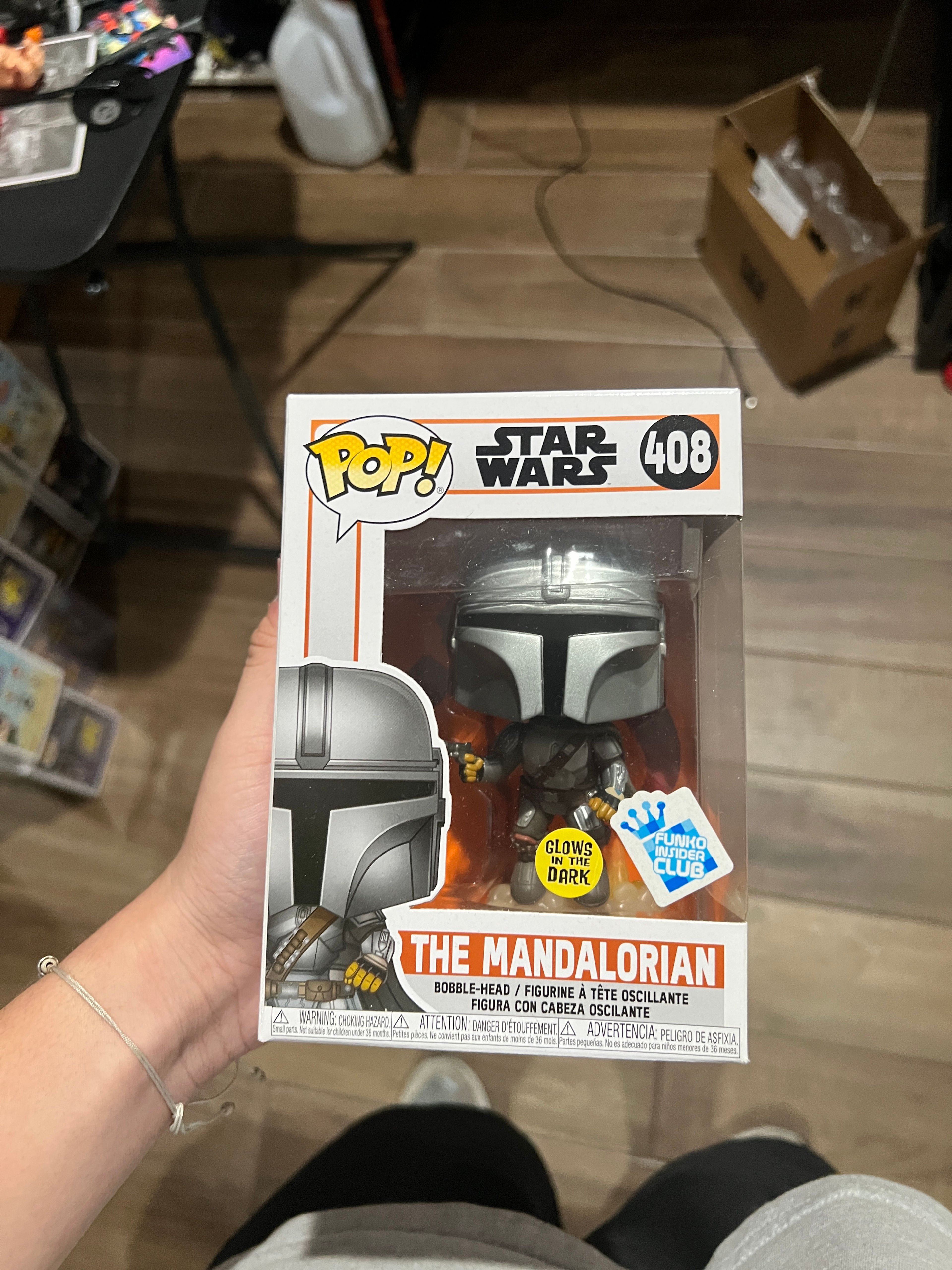 Funko Pop! Star Wars: The Mandalorian #408 Glow in the Dark Funko Insider Club Exclusive