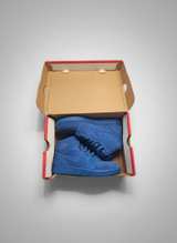 Air Jordan 1 Retro High OG Youth 5.5 - Image 4