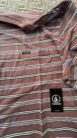 Volcom Striped Pocket T-Shirt new with tags large - Image 3