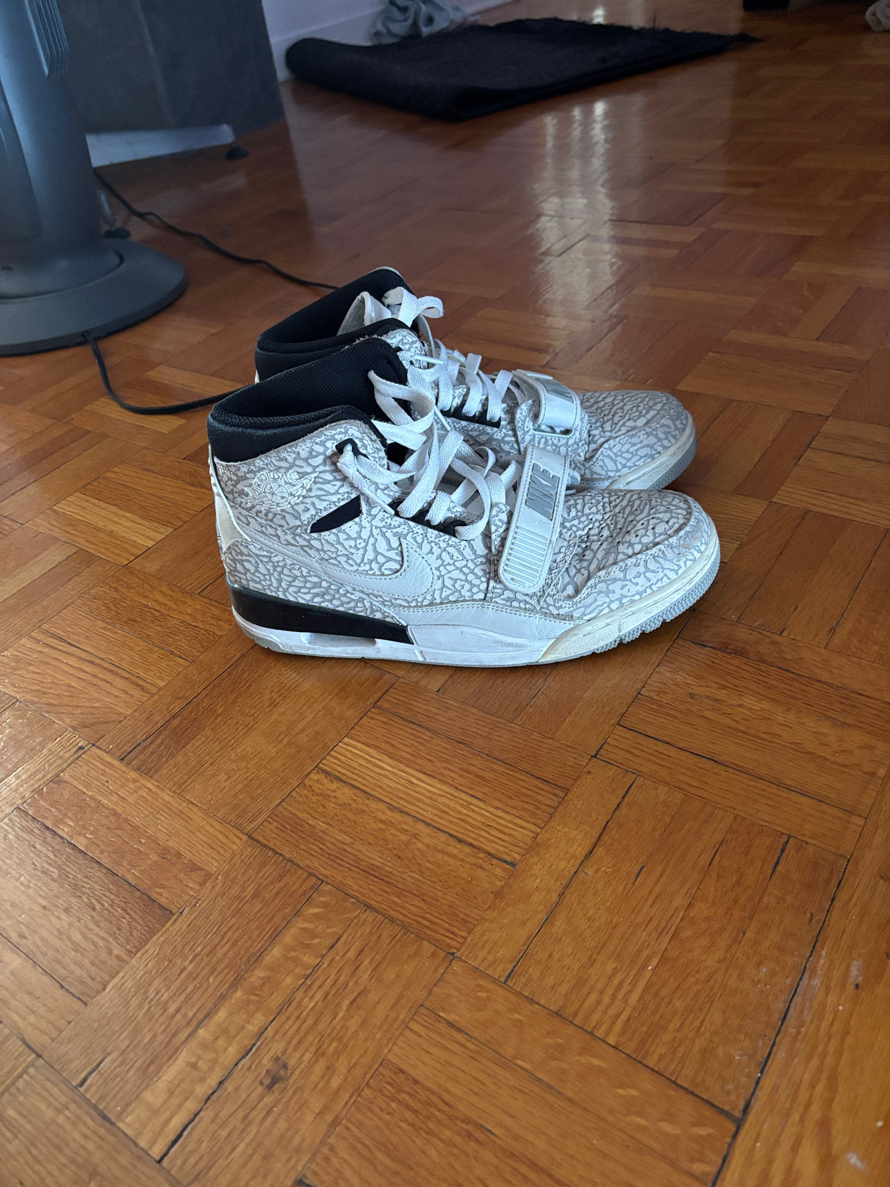 Nike Air Jordan Legacy 312