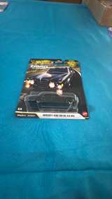 Hot Wheels Premium Thrill Climbers Mercedes-Benz 300 SEL 6.8 AMG - Image 2