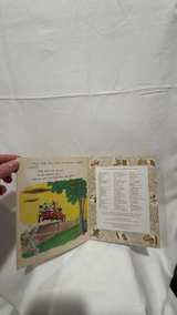 Walt Disney's Mickey Mouse's Picnic (A Little Golden Book) - Image 5
