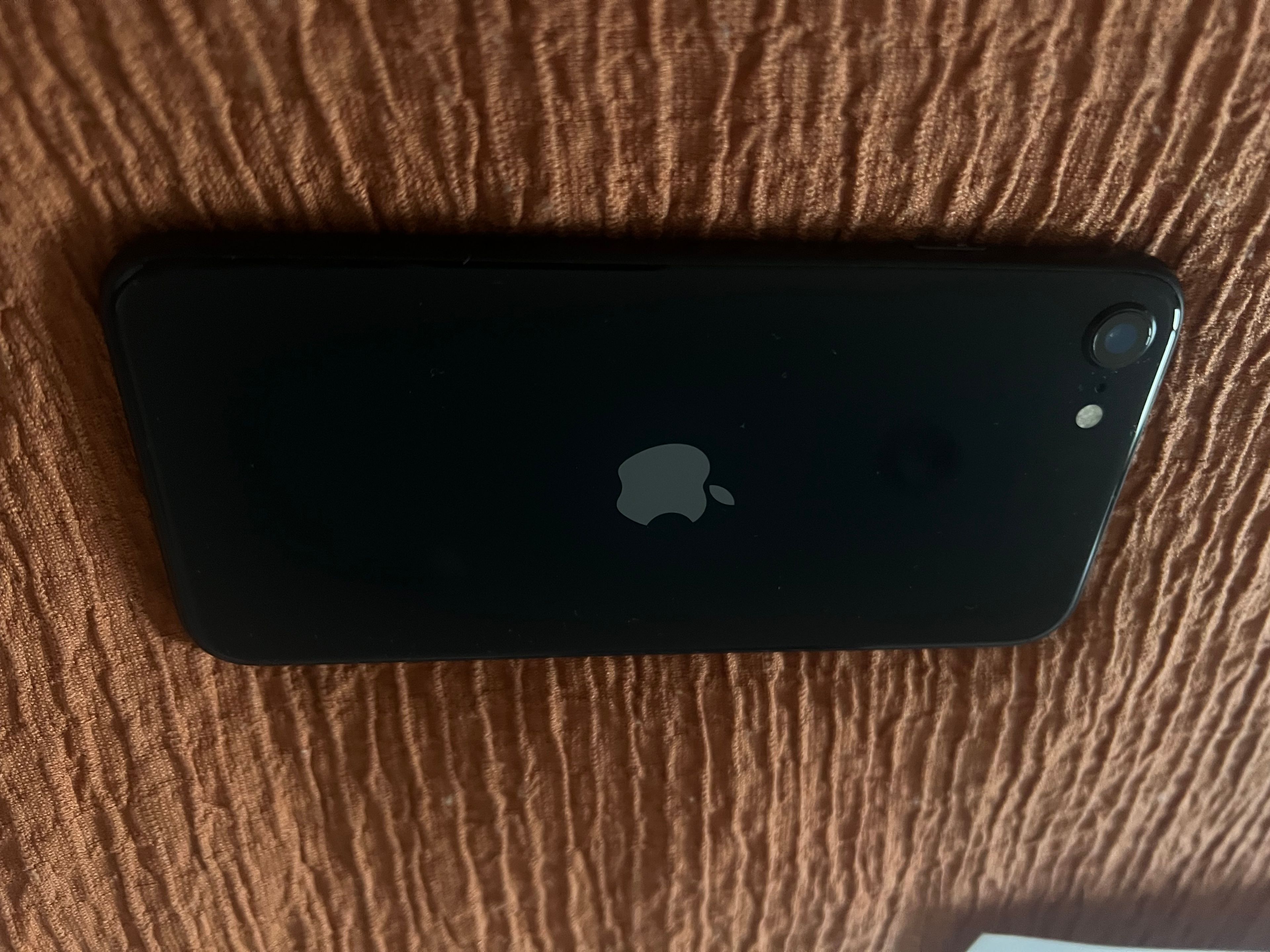 Apple iPhone SE 3rd Generation 64GB T-Mobile  - Image 3