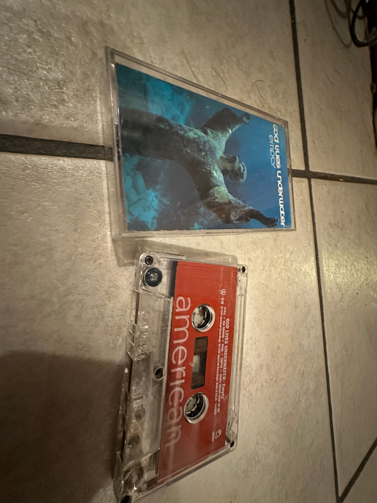 God Lives Underwater - Empty (Cassette) American Recordings 