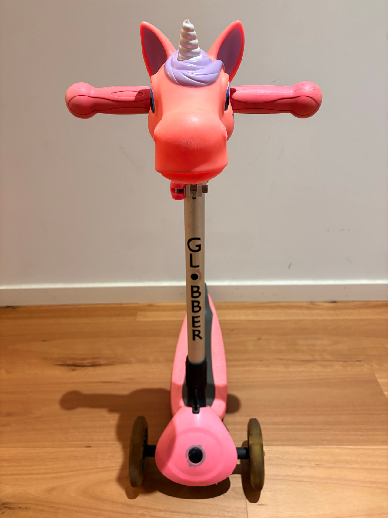 Globber Primo 3-Wheel Scooter with Unicorn Accessory