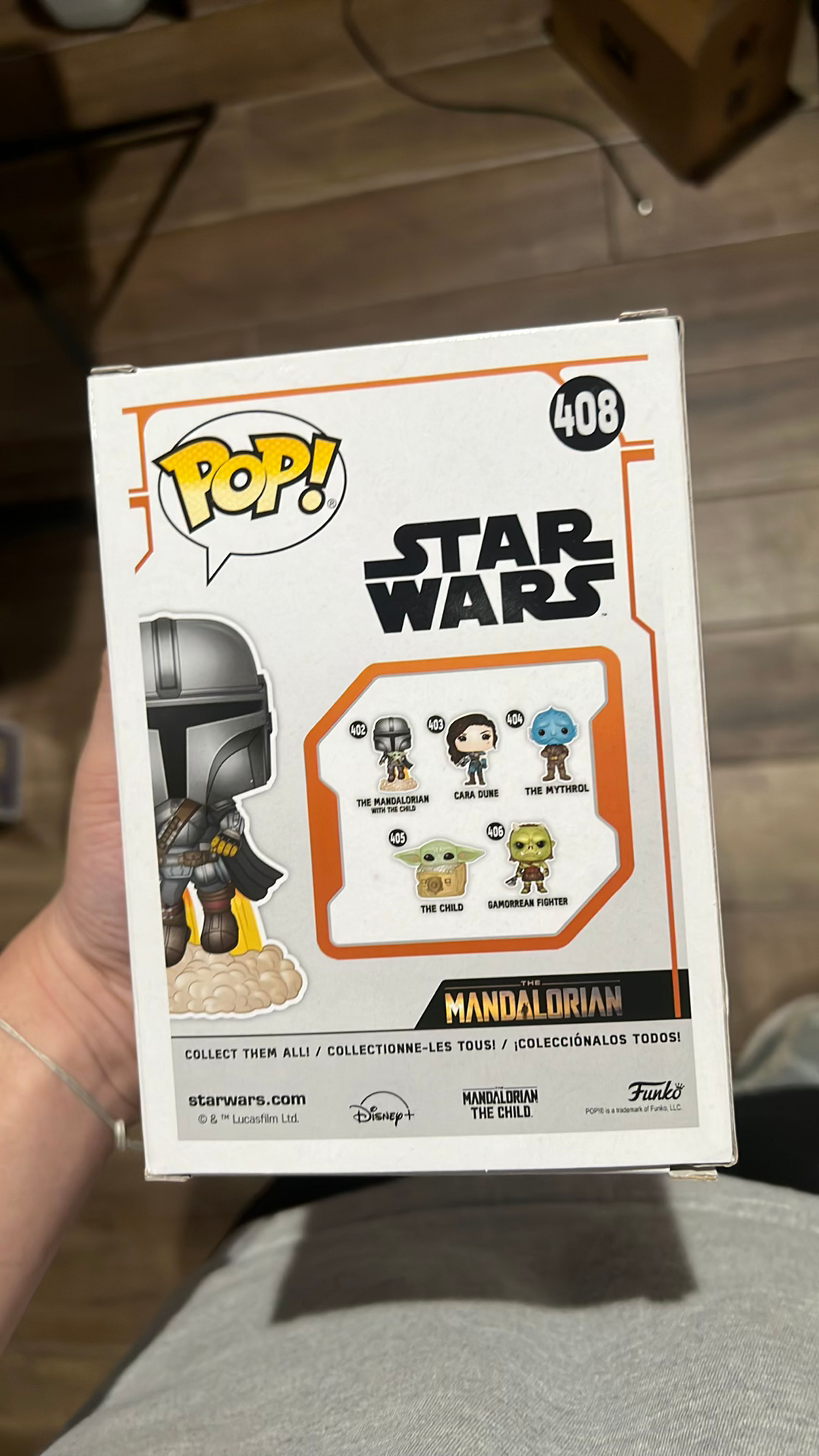 Funko Pop! Star Wars: The Mandalorian #408 Glow in the Dark Funko Insider Club Exclusive - Image 3