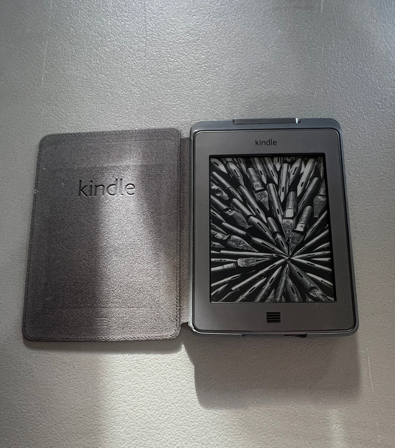 Amazon Kindle 4th Generation with Lighted Leather Cover