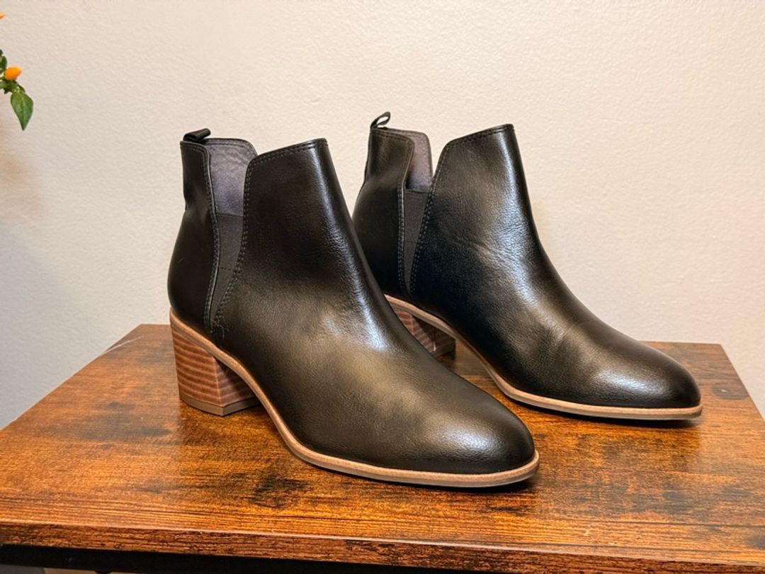Dr. Scholl's Black Heeled Booties