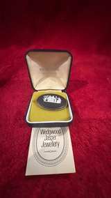 Wedgwood Black Jasperware Silver Brooch - Image 2