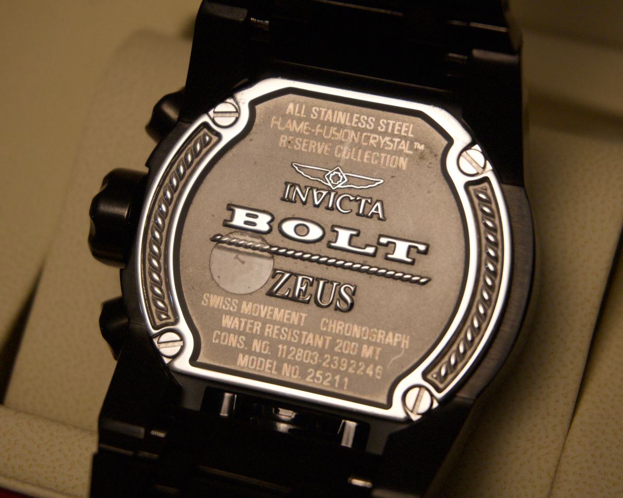 Invicta Reserve Bolt Zeus Magnum 25211 – Black 52 mm Chronograph