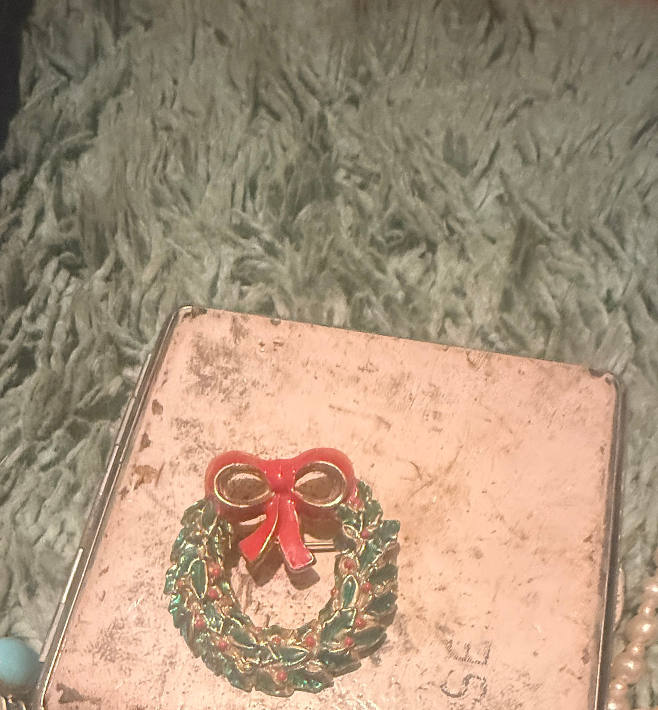 Vintage Christmas Wreath Enamel Brooch Pin