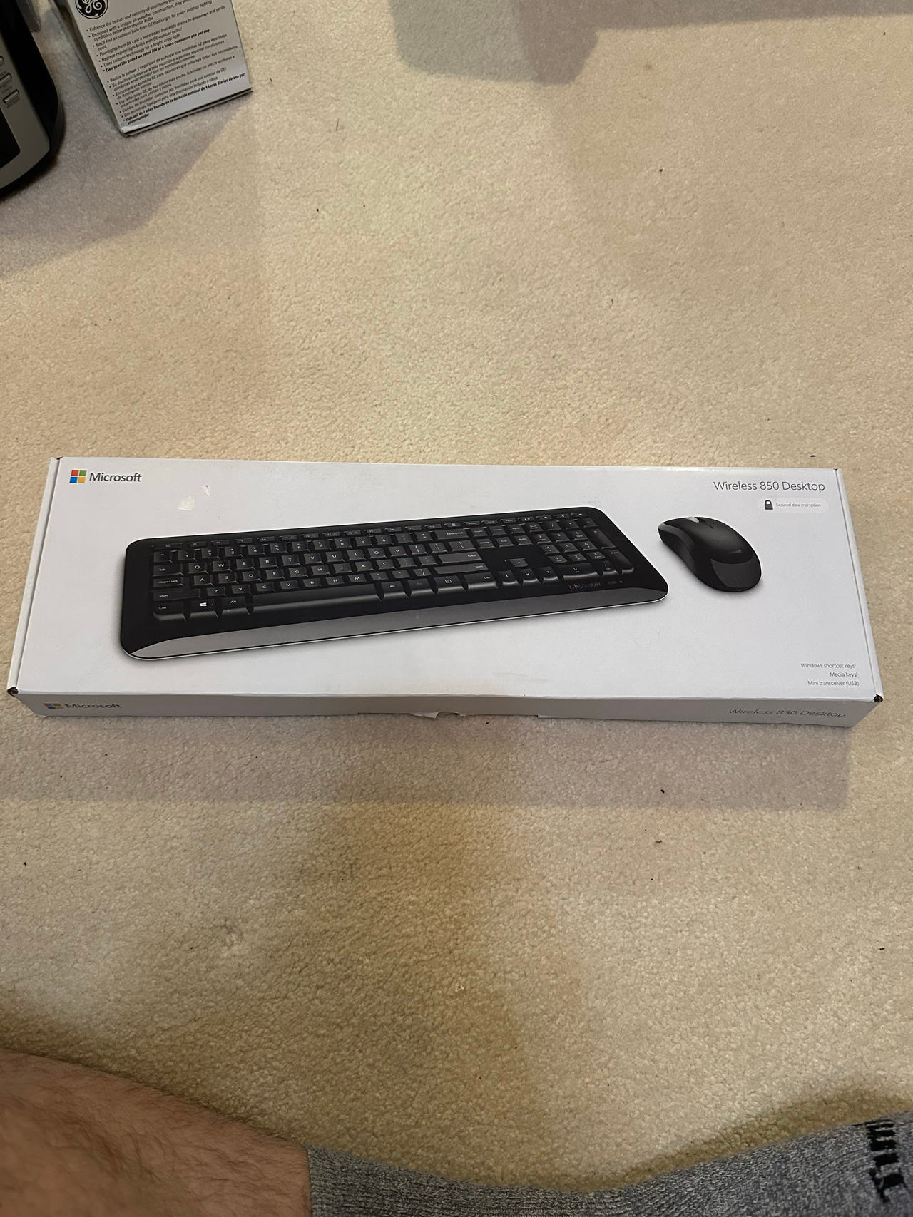 Microsoft Wireless Desktop 850 Open Box