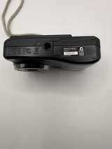 GE 10.1 mega pixel W1000
Digital Camera Black - Image 6