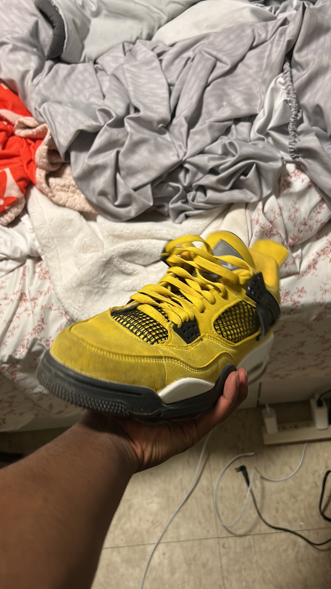 Air Jordan 4 Retro 'Lightning'