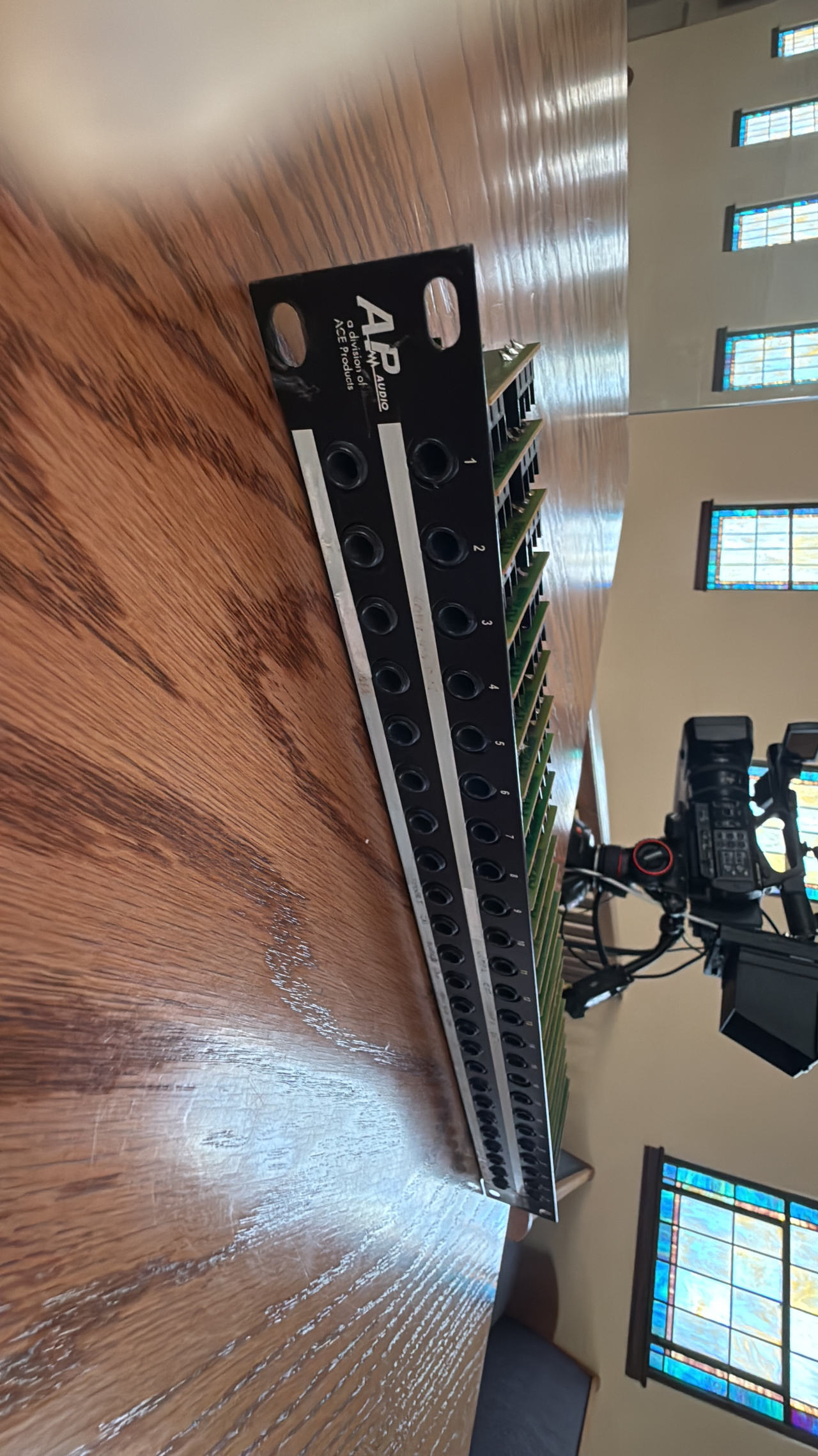 ART Applied Research and Technology S8 8-Channel Microphone Splitter
