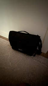 Peak designs everyday messenger bag charcoal - Image 1