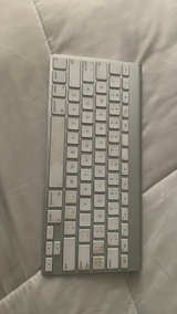 Apple Wireless Keyboard - Image 2