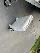 Mistral Oil Column Heater - Image 1