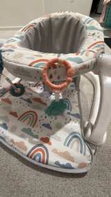 Fisher-Price Sit-Me-Up Floor Seat Rainbow Showers - Image 3