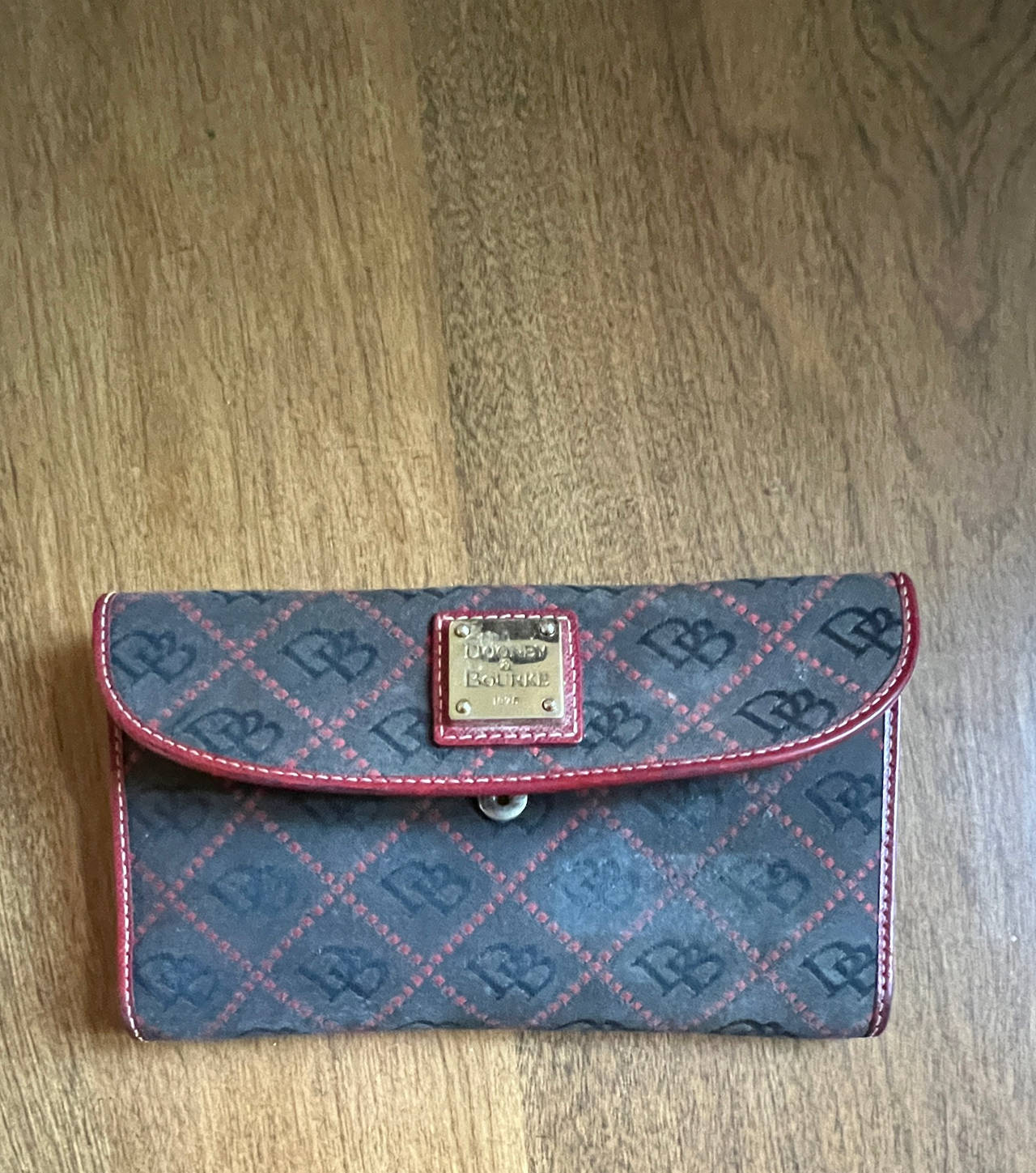 Dooney & Bourke Greta Slim Wallet