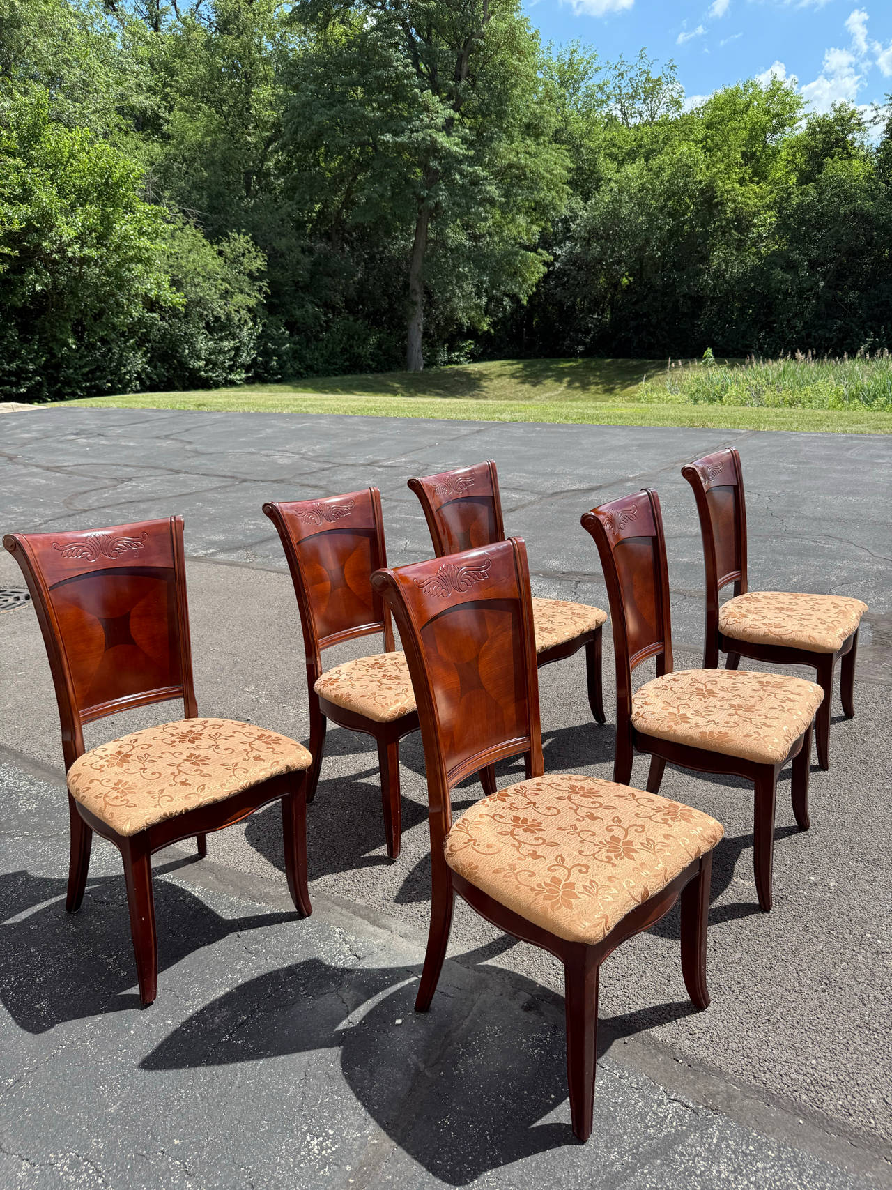 Traditional Wood Dining Chairs