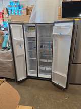 GE 25.3 Cu. Ft. Side-By-Side Refrigerator - Image 3