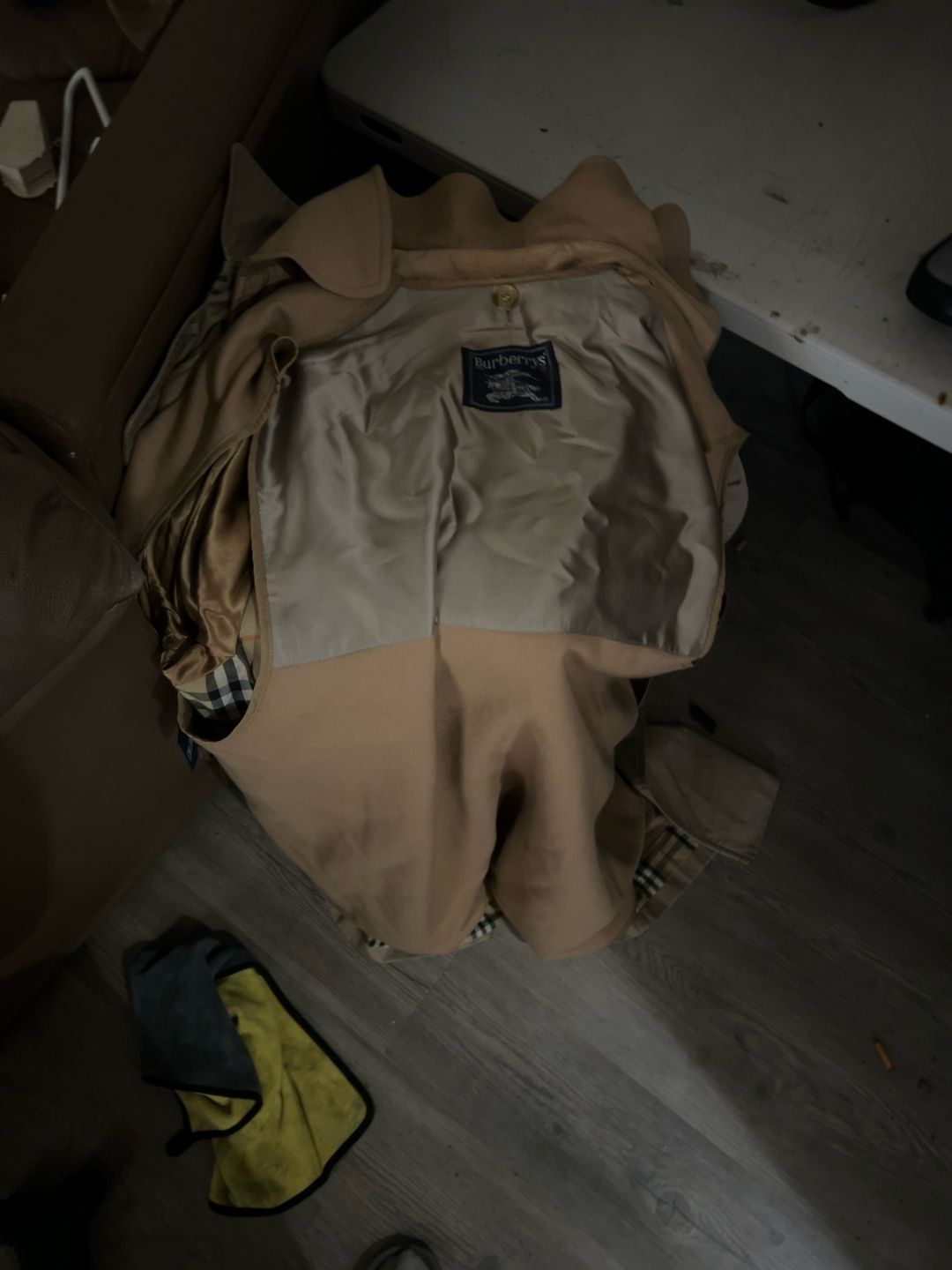 Burberry Trench Coat Beige size 42