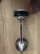 Blue Snowball
Blue Microphones Nessie adaptive USB condenser microphone. - Image 5