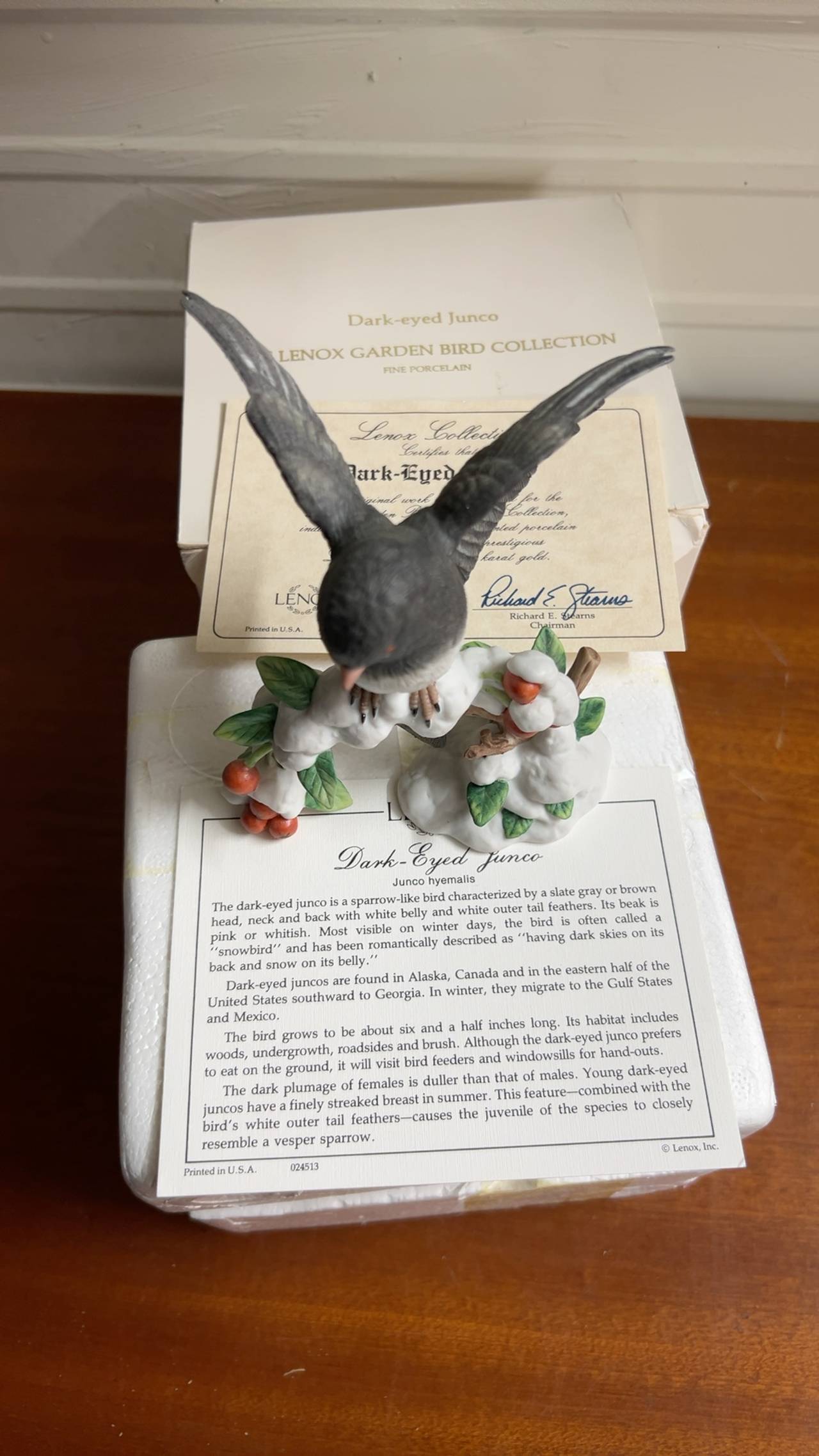 New Lenox Dark-eyed Junco Porcelain Figurine 1991 original certificate