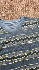 NWT Billabong Men's Wave Print T-Shirt medium - Image 3