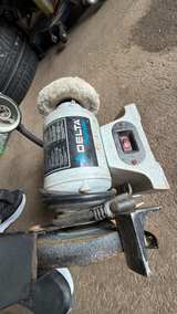 Central Machinery 6 inch Bench Grinder with Light - Image 4