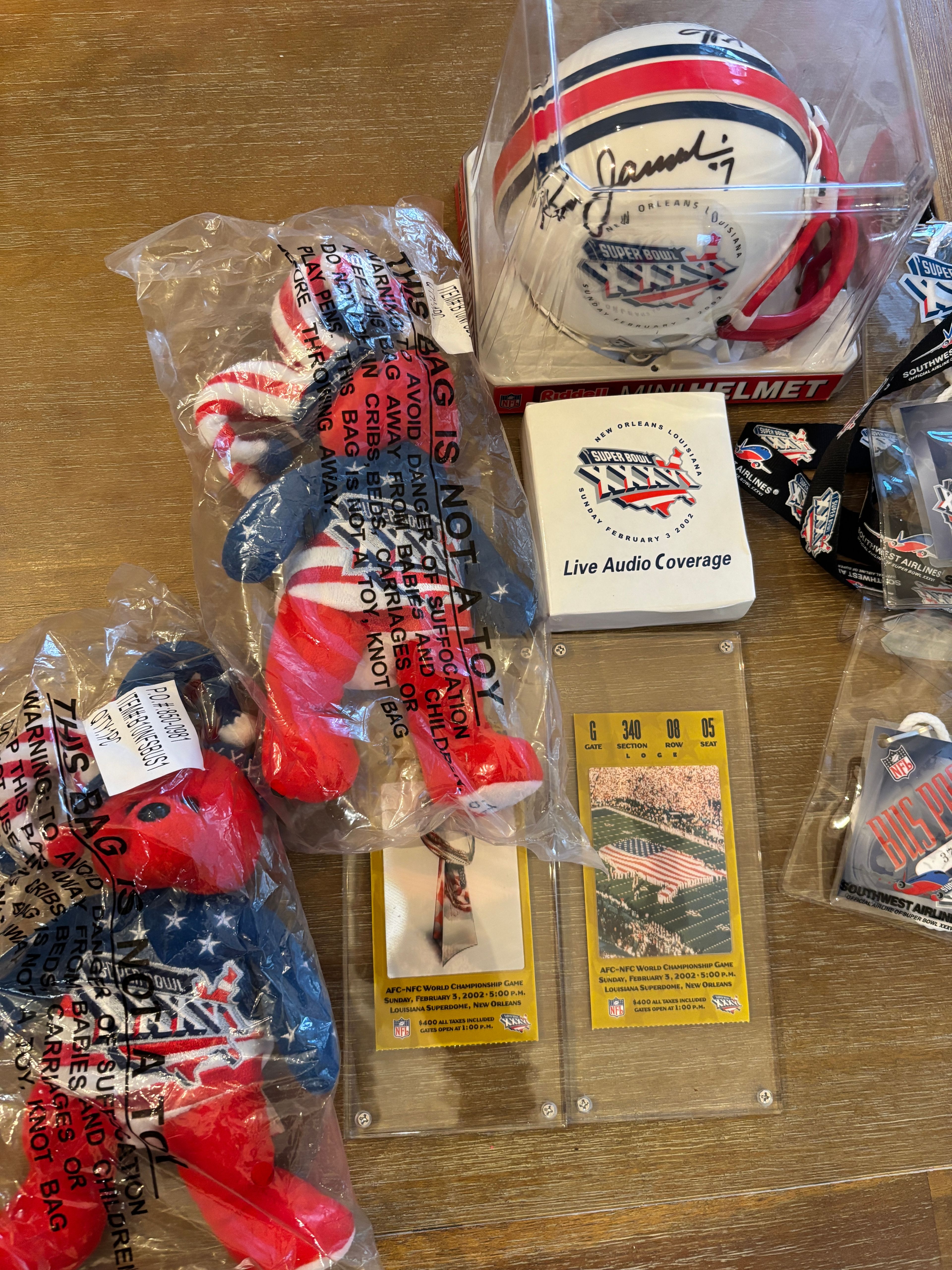 Super Bowl XXXVI New England Patriots Souvenir Lot - Image 5