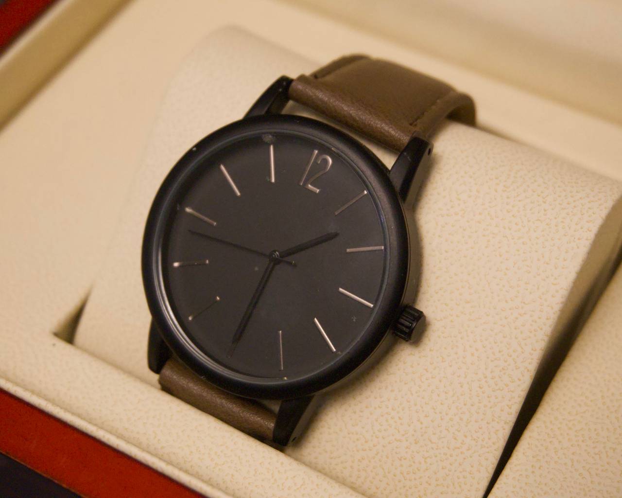 Minimalist Analog Watch