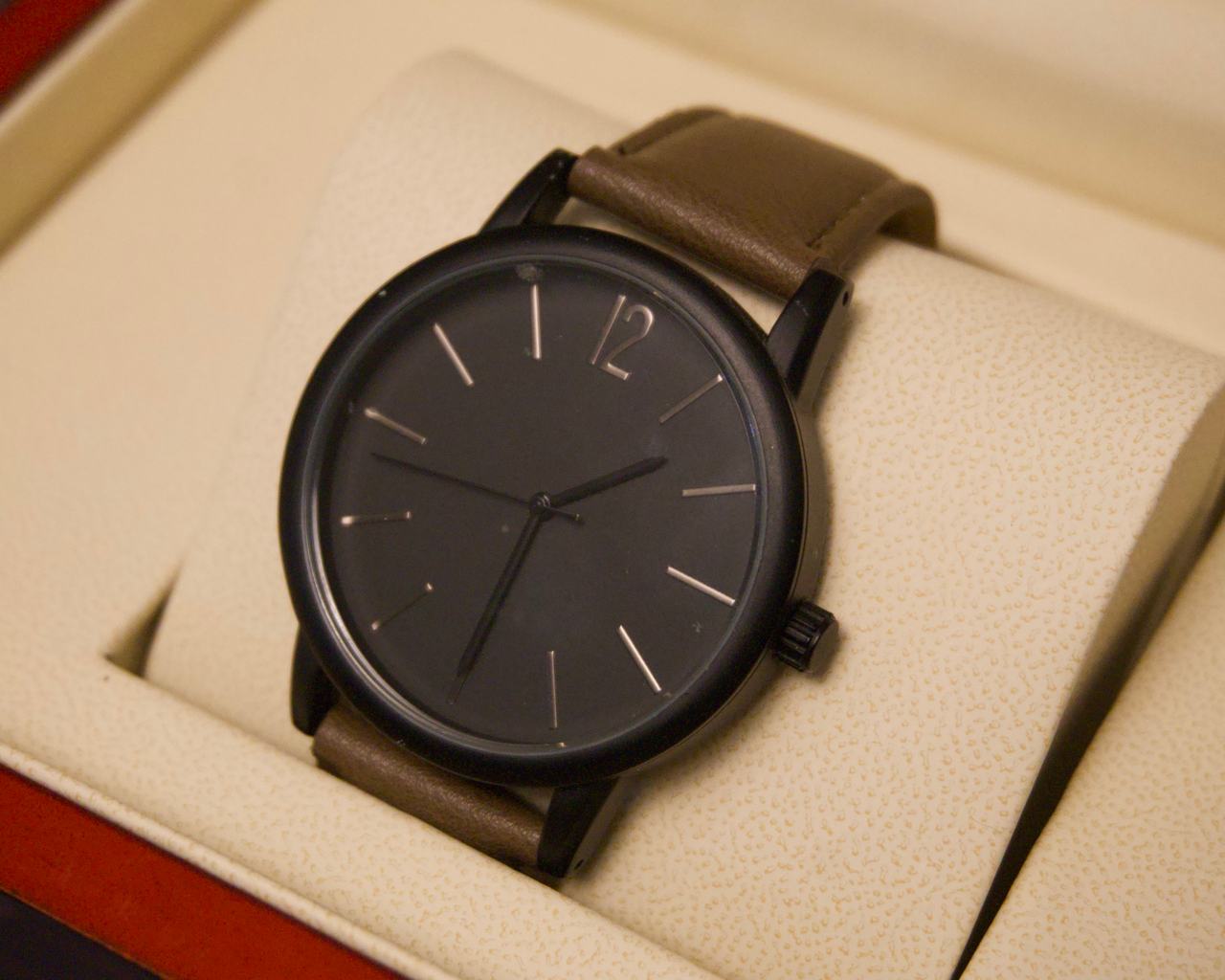Minimalist Analog Watch