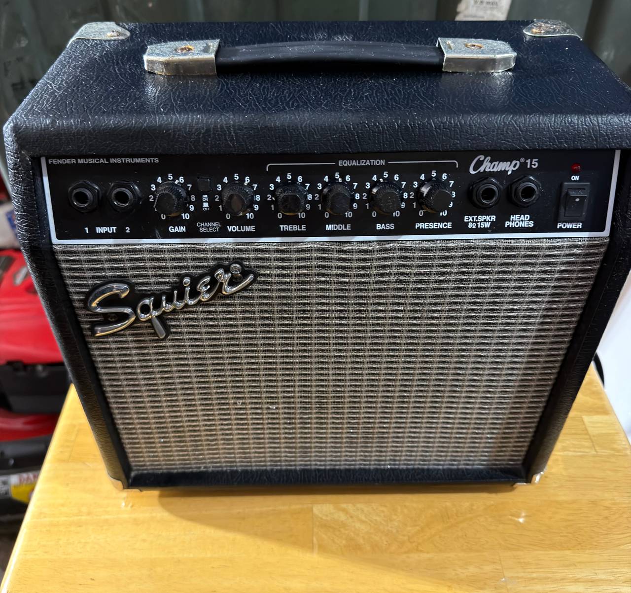 Fender Squier Champ 15 Guitar Amplifier PR- 408 (Tested)