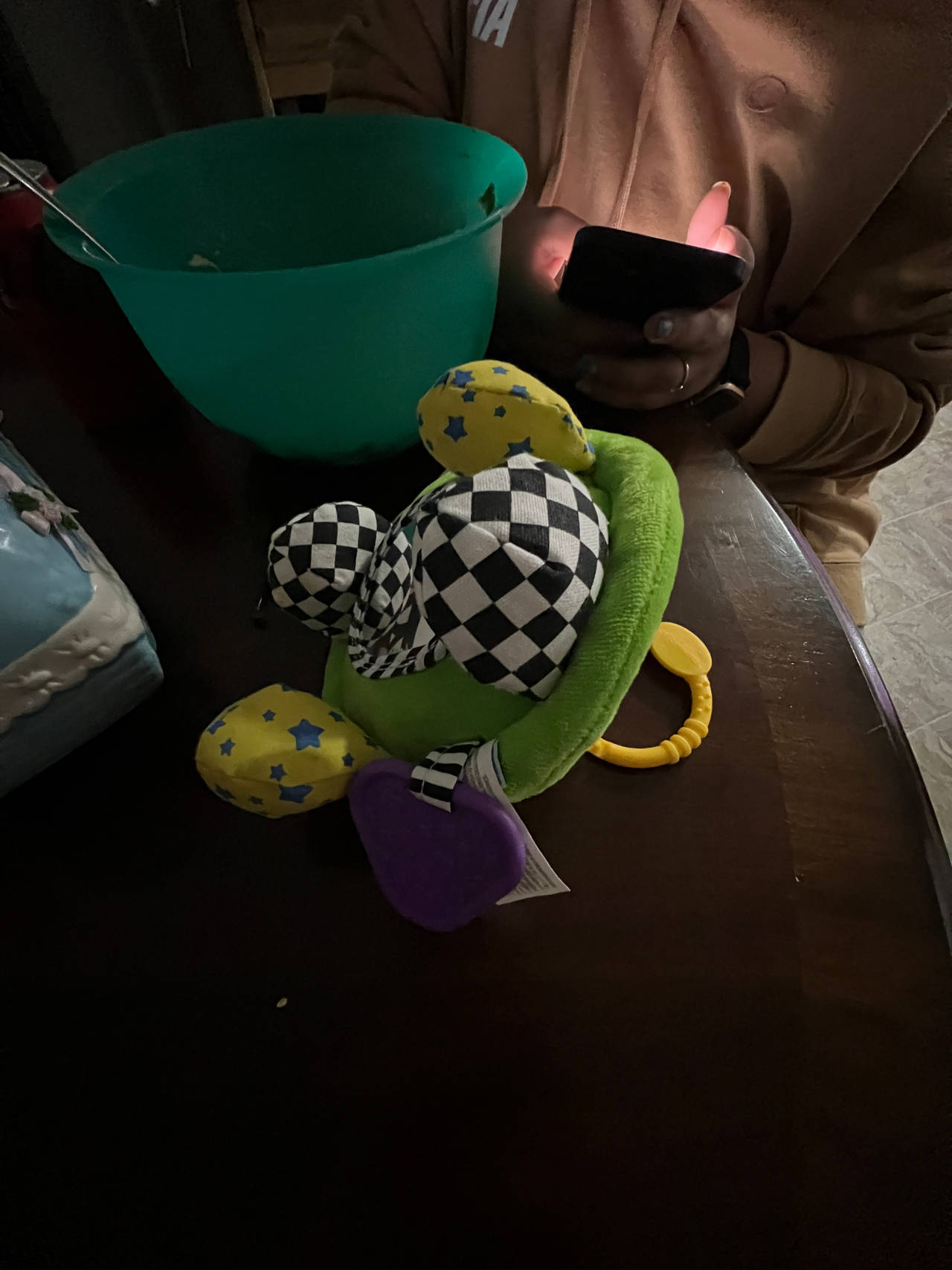 Infantino Hug and Tug Musical Bug