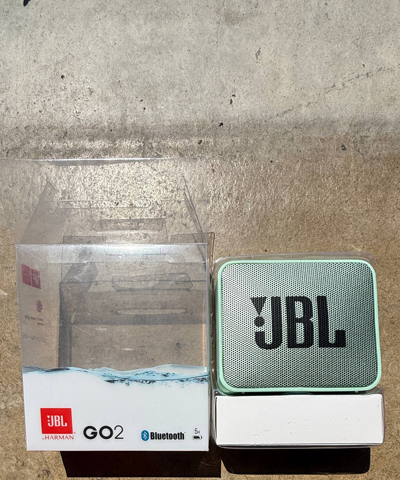 JBL GO 2 Portable Bluetooth Speaker - Mint