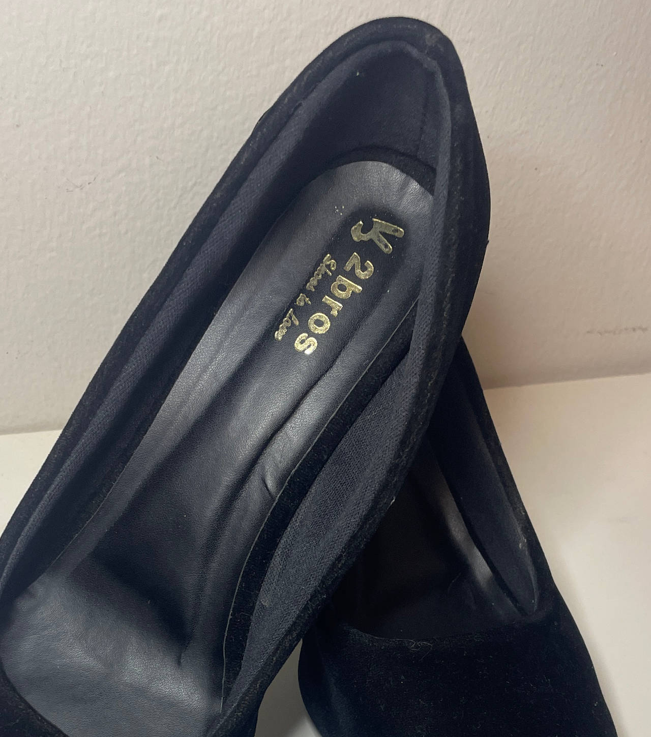 2bros Black Velvet Pumps