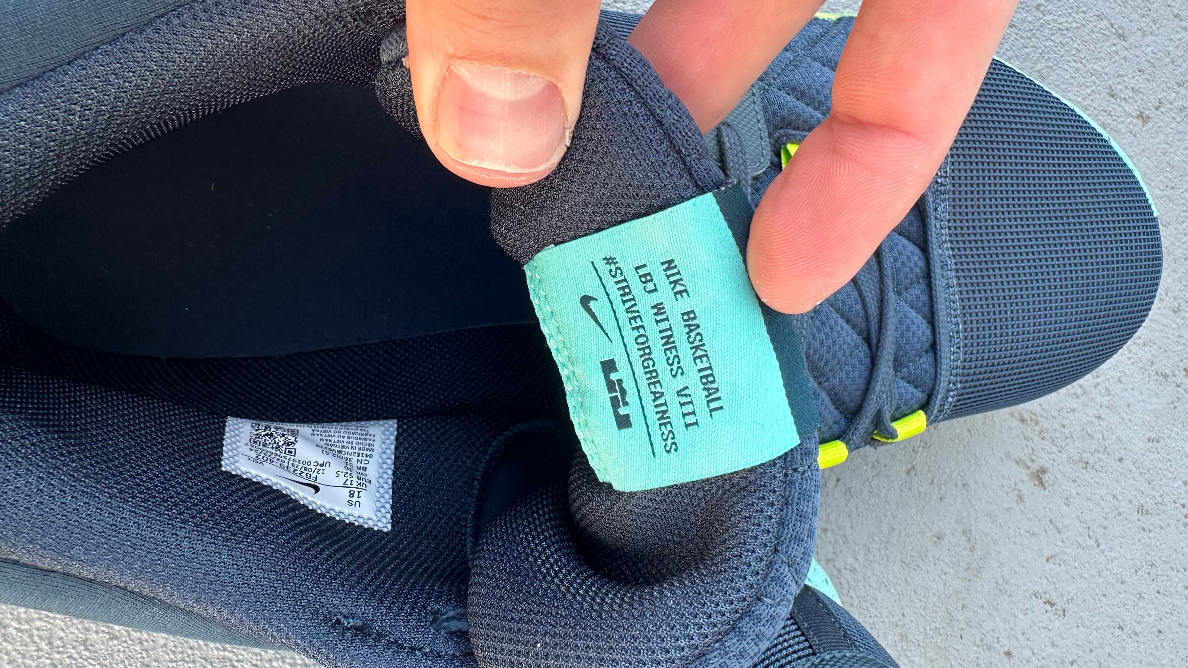 Nike LeBron Witness 8 Basketball Shoes Navy/Carolina Blue - Image 5