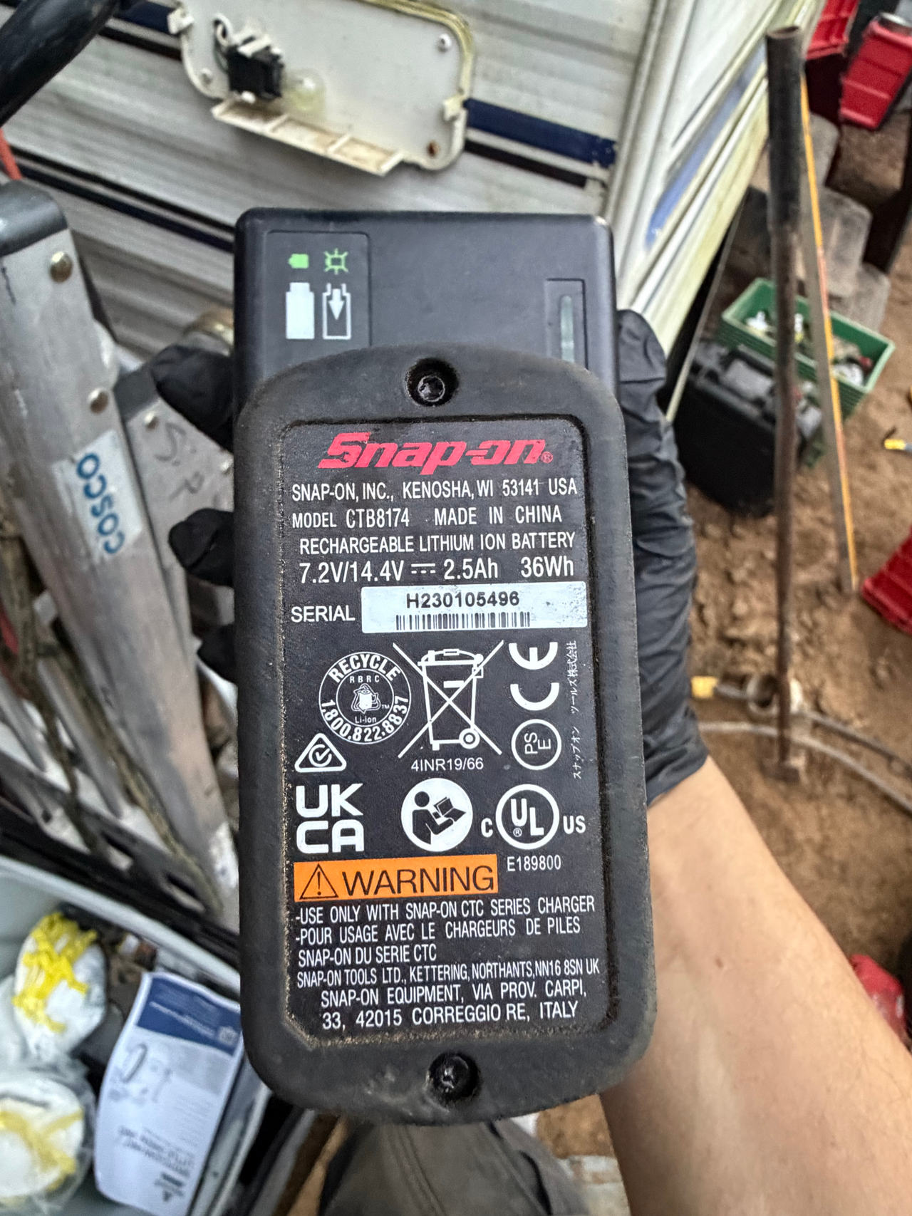 Snap-on CTB8174 14.4V Lithium Battery with charger