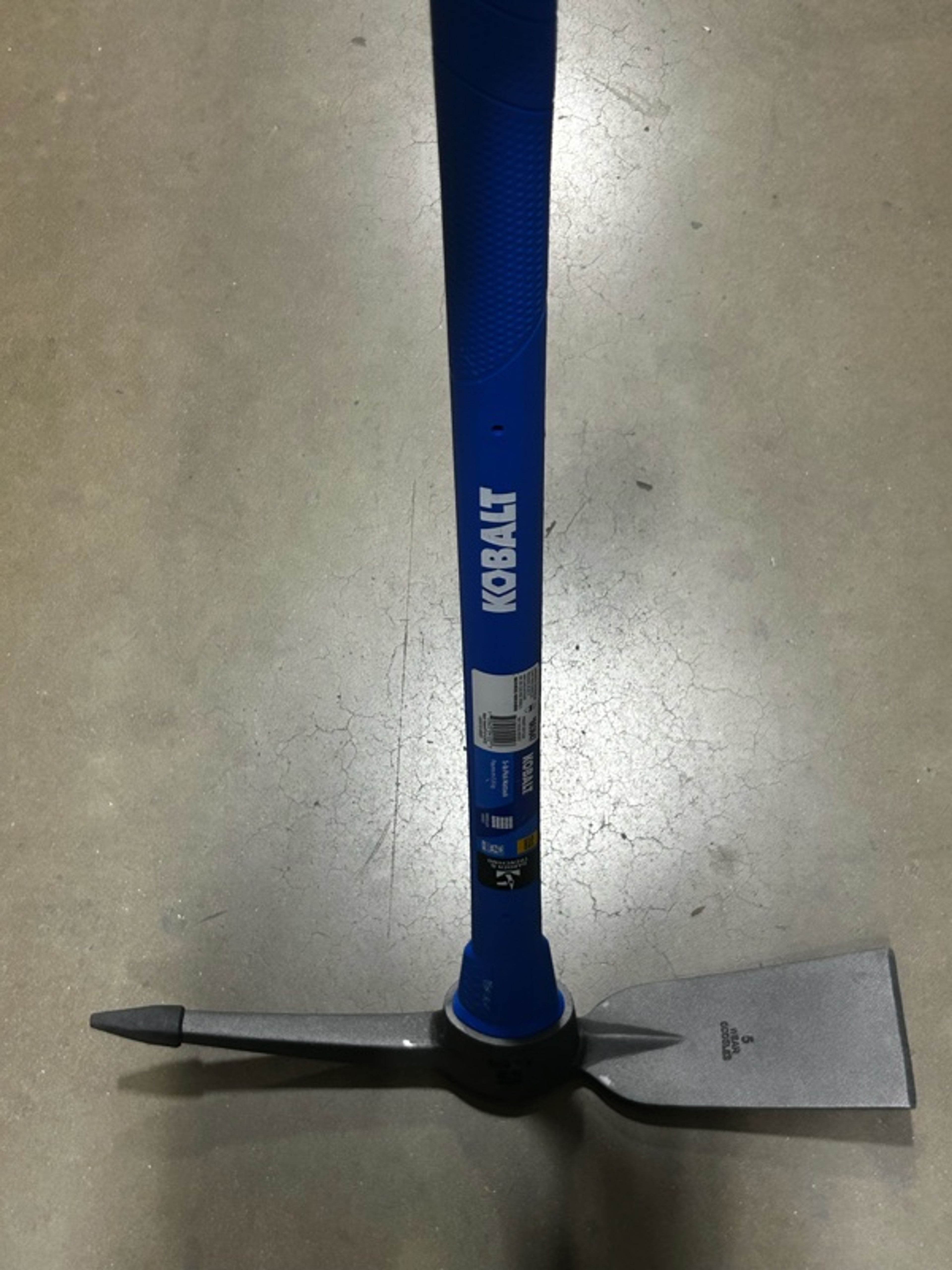 Kobalt 5.25-lb Fiberglass Steel Cutter Mattock