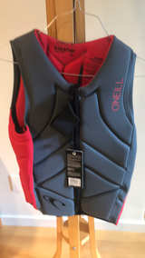 O'Neill Slasher Comp FZ Vest - Image 3