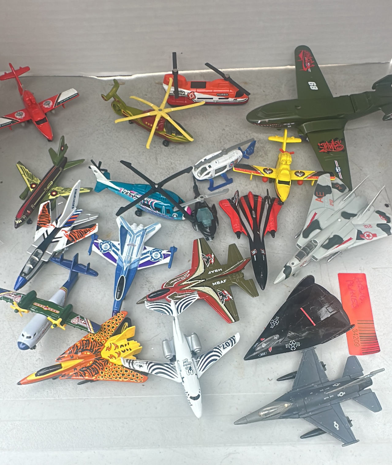 Diecast Toy Planes and Helicopters bundle
