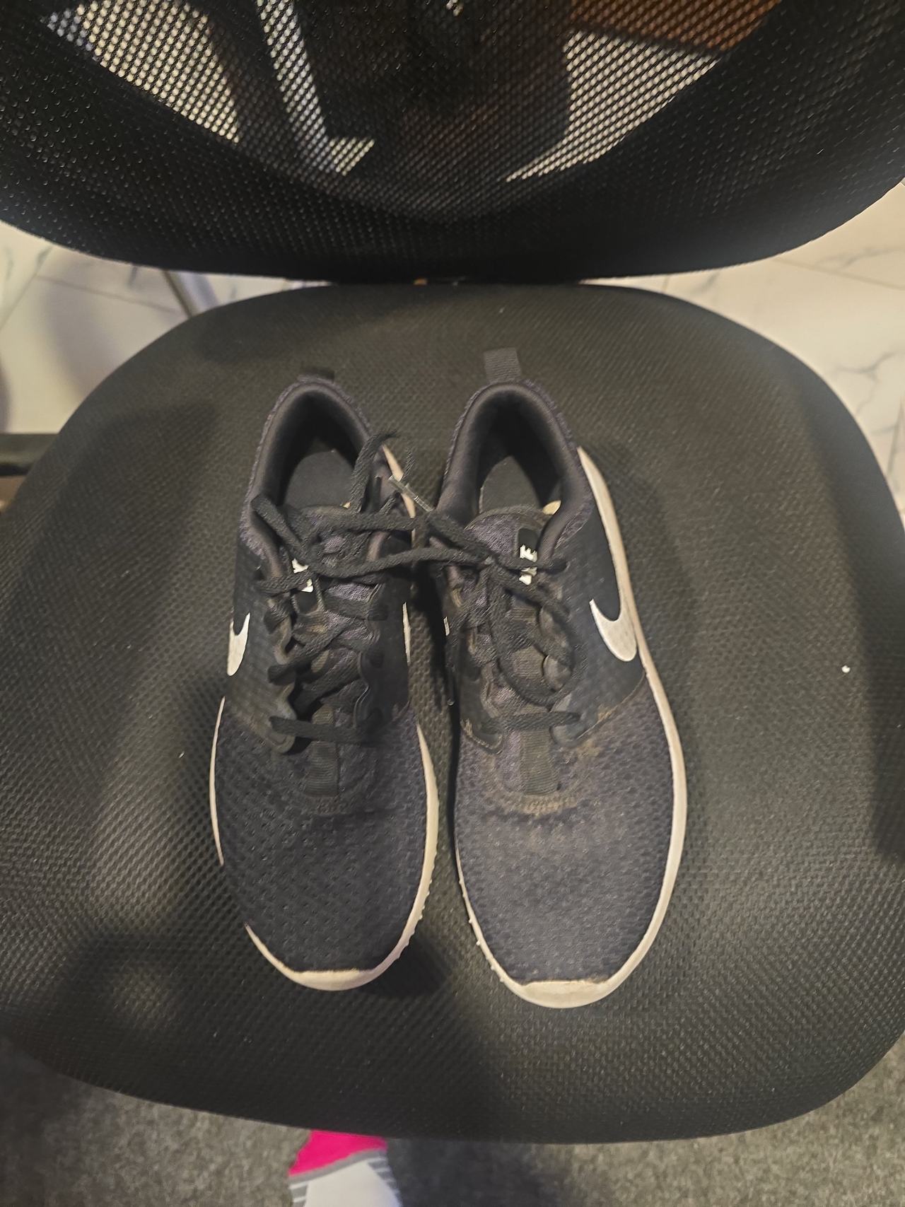 Nike Tanjun Black White