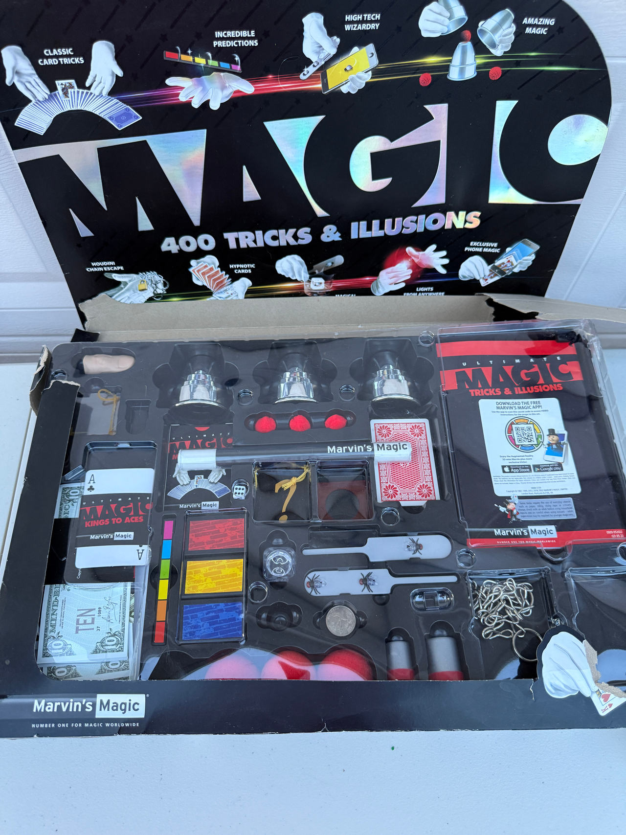 Marvin's Magic 400 Tricks & Illusions Set