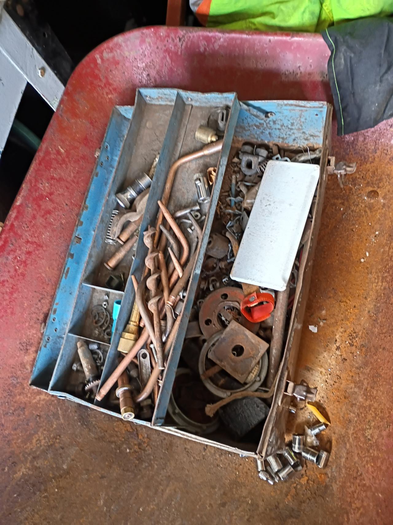 Vintage Metal Cantilever Tool Box with Hardware