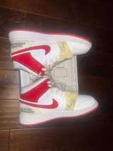 Air Jordan 1 Mid 'Chicago' worn once excellent condition 5.5 men’s 7 womans - Image 4